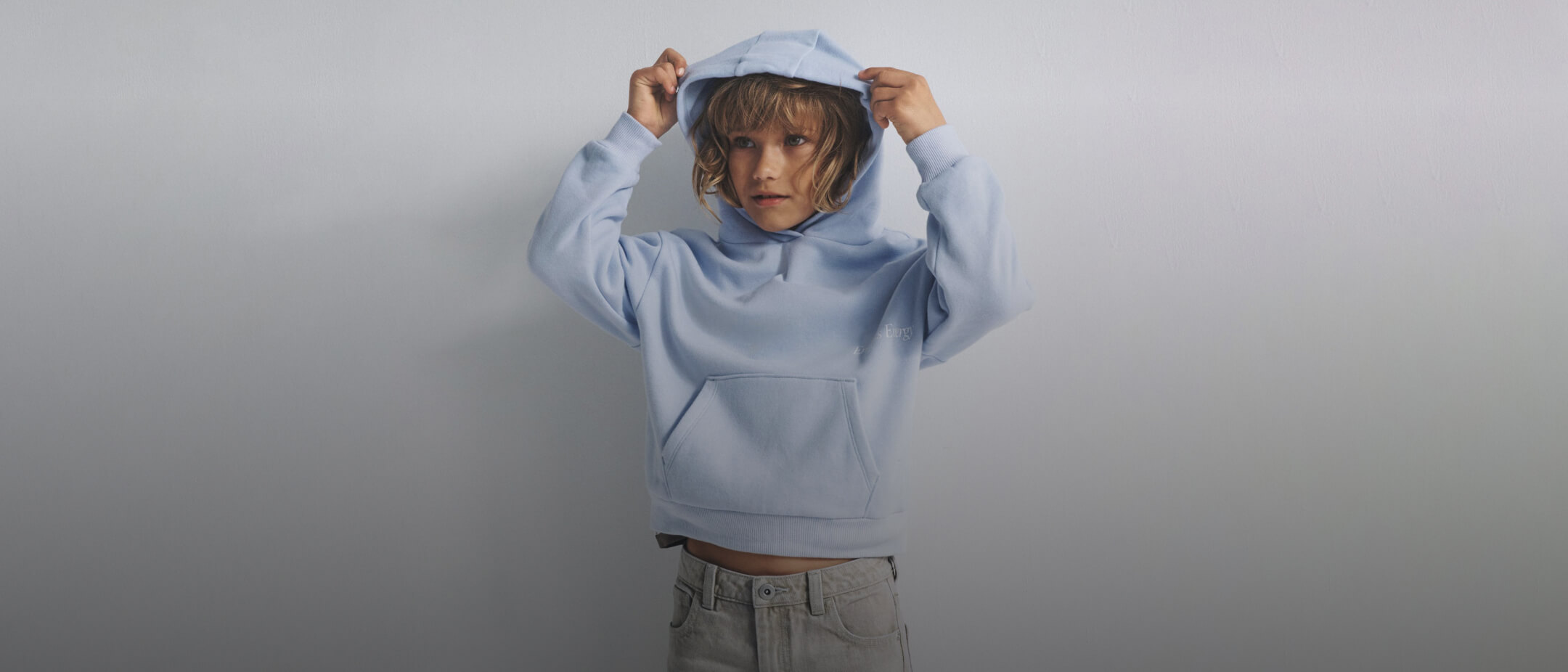 KIDS SWEATSHIRTS & HOODIES